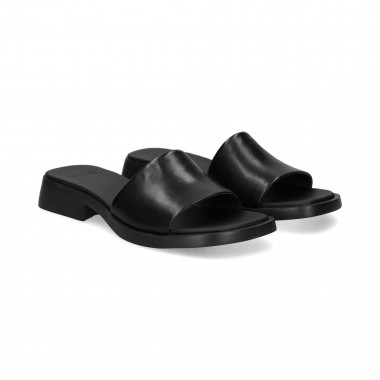 Pala Piel Negro  CAMPER