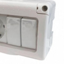 Enchufe Estanco 1 Toma + 2 Interruptores PAMACON