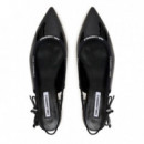 Bailarina Kerrie  KARL LAGERFELD