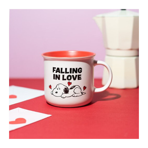 Taza Snoopy "Falling in love"  San Valentin
