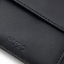 Cartera con estampado de monograma y logo apilado metálico