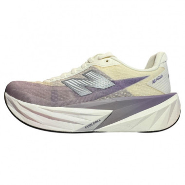 New Balance Rebel V5