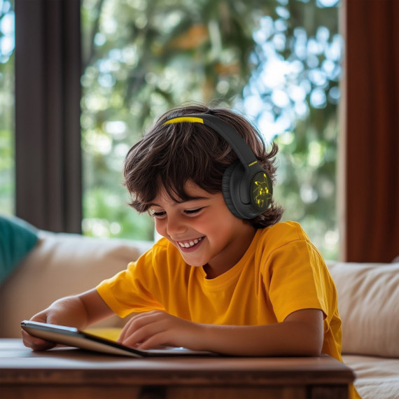 Auriculares Pokemon Pikachu con Led Bluethooth  OTL