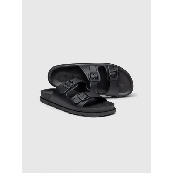 Sandalias Gk Explorer Negro  GIANNIKAVANAGH