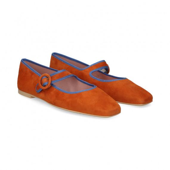 Mercedes ante Naranja  PRETTY BALLERINAS