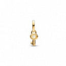 PANDORA Charm Mini Colgante con Llave Bañada en Oro 764339C01