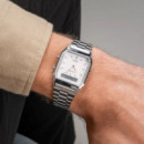 CASIO AQ-230A-7D Reloj Retro Doble Pantalla – Plateado con Esfera Blanca, Acero Inoxidable, Estilo Vintage, Wr
