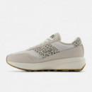 Tenis NEW BALANCE Beige Animal Print