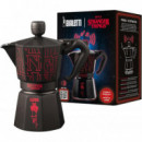 Cafetera Italiana 6 Tazas BIALETTI Moka Express Stranger Things, Pomo Musical con Carga Usb-c