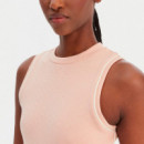 Top Clara sin Mangas  GUESS