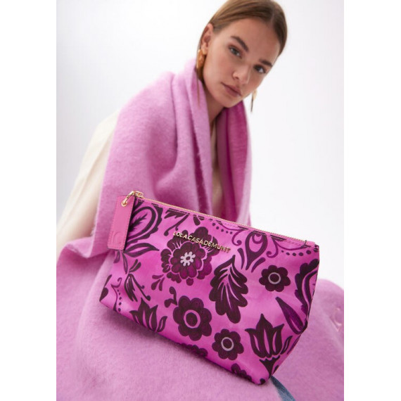 Neceser Estampado Animal/flores de LOLA CASADEMUNT
