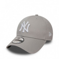 Gorra NEW ERA New York Yankees Essential 9FORTY