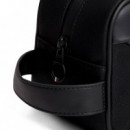 Neceser con paneles mixtos y logo metálico