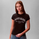 Camiseta slim con logo universitario