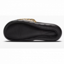 NIKE Victori One Yellow NIKE