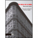 LA POLILLA EN LA FAROLA