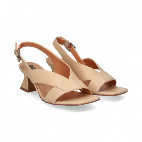 SANDALIA CERRADA 1 LADO PIEL BEIGE