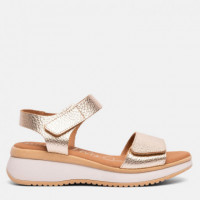 Oh My Sandals Sandalia en piel con suave grabado 5942-CHAMPAN