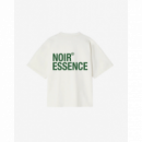 Camiseta Noir Essence blaca logotipo verde