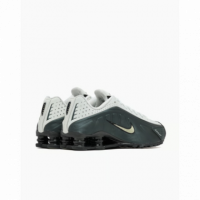 Nike Shox R4 GREEN NIKE