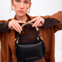 Mini Bandolera 1981  LOLA CASADEMUNT