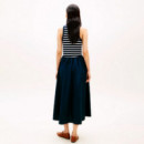 Vestido maxi sin mangas con botones dorados