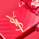 Black  Opium Eau de Parfum
estuche  YVES SAINT LAURENT