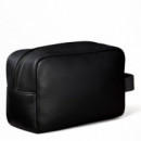 Neceser con logo grabado