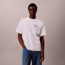 Camiseta holgada con logo escrito