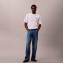 Camiseta holgada con logo escrito