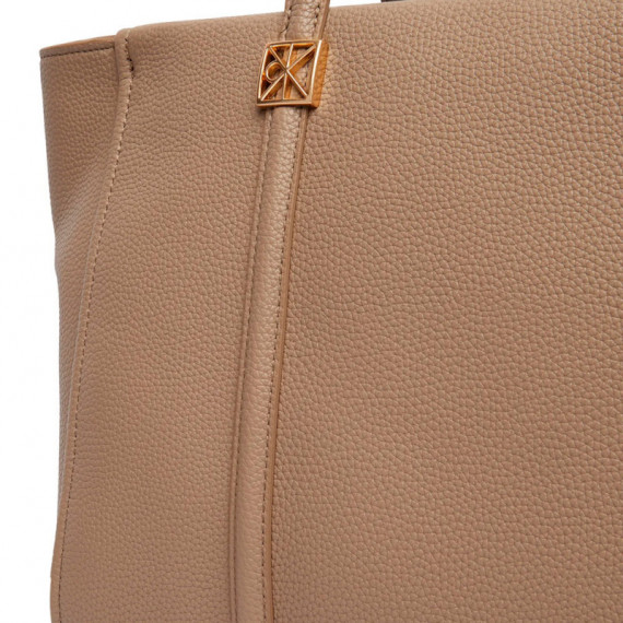 Bolso Tote Grano de Guijarro  CALVIN KLEIN