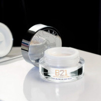 B21 Extraordinaire Absolute Youth Eye
crema Antiedad Contorno de Ojos  ORLANE