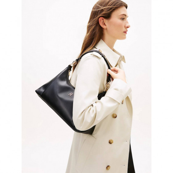 TH ESSENTIAL SHOULDER BAG BLACK