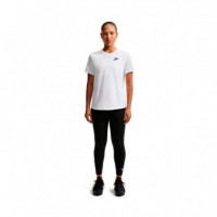 Camiseta Sportswear Club Essentials  NIKE