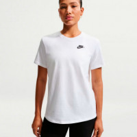 Camiseta Sportswear Club Essentials  NIKE