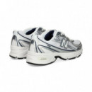 Deportivo Malla Plata+blanco  NEW BALANCE