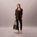 Tote bag revestida con logo emblemático y bolsillo