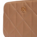 Bandolera acolchada con doble cremallera y logo emblemático