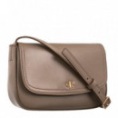 Bolsa con solapa para cámara con monograma