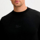 Camiseta con logo serigrafiado