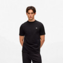 Camiseta con parche con logotipo