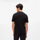 Camiseta con parche con logotipo