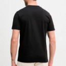 Camiseta con logo en contraste