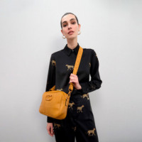 Bandolera Pespuntes Monograma  LOLA CASADEMUNT