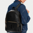 Mochila Sandi Slim 4.0  CALVIN KLEIN JEANS