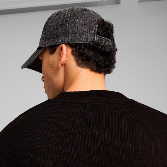 Gorra con visera WARDROBE Essentials
