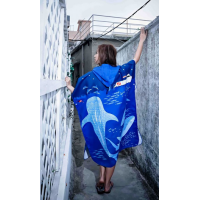 Poncho Toalla con Bolsillo Delantero Tiburon Ballena  SCUBA GIFTS