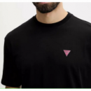 Camiseta Guess negra logotipo rosa