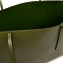 Bolso tote con logo en lámina metálica