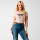 Camiseta con logo de triángulo